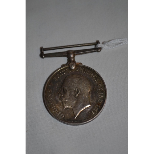 275 - 1914-18 WAR MEDAL AWARDED TO SPR IRESON R.E.