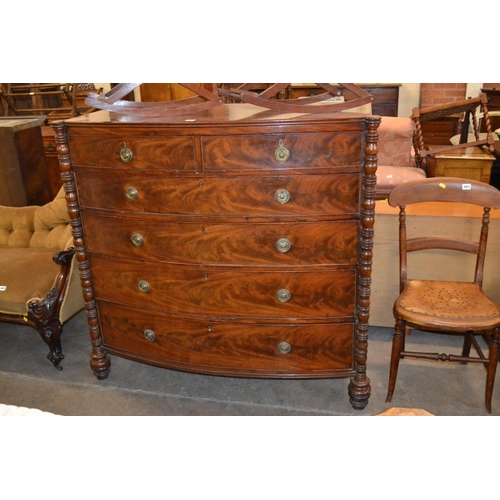 482 - REGENCY MAHOGANY BOW FRONTED CHEST OF 6 DRAWERS, DROP BRASS RING HANDLES, TURNED PILLAR SUPPORTS