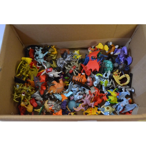 112 - QUANTITY OF PLASTIC ANIMALS AND CHARACTERS