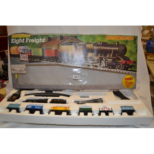 186 - HORNBY 8 FREIGHT ELECTRIC TRAIN SET