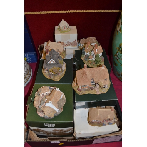 19 - 8 LILLIPUT LANE COTTAGES WITH BOXES