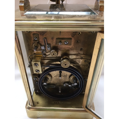 305 - 19TH CENTURY FRENCH BRASS CARRIAGE CLOCK WITH BEVELLED GLASS PANELS, REPEATER MOVEMENT, CHIMES ON TW... 