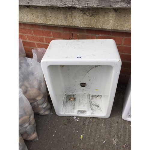 579 - WHITE ENAMEL BELFAST SINK