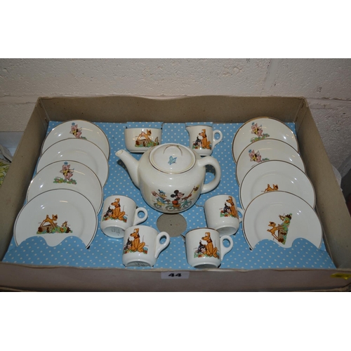 44 - VINTAGE BESWICK POTTERY DISNEY CHARACTER CHILDS TEA SERVICE (16 PIECES) IN ORIGINAL BOX