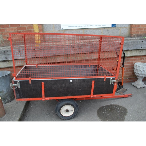 570 - SAXON 2 WHEEL TIPPING TRAILER WITH MESH SIDES 153CM X 80CM