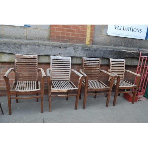 576 - SET OF 4 TEAK GARDEN ARMCHAIRS