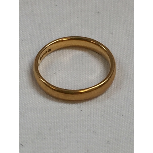 301 - 22CT GOLD WEDDING BAND (3.1g)