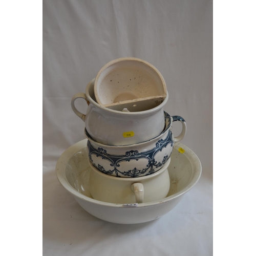 137 - WHITE CHINA TOILET BASIN, 3 VARIOUS CHAMBER POTS AND CHINA WALL BRACKET