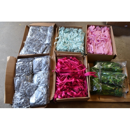148 - QUANTITY OF COLOURED RIBBONS