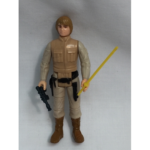 21 - STAR WARS LUKE SKYWALKER BESPIN, YELLOW LIGHT SABRE, BLUE HAN SOLO BLASTER PISTOL