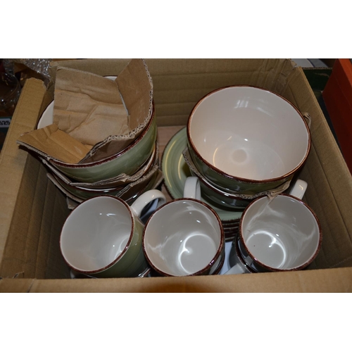 526 - MASER LUMACA BREAKFAST SET, 6 BOWLS, 6 PLATES, 6 MUGS