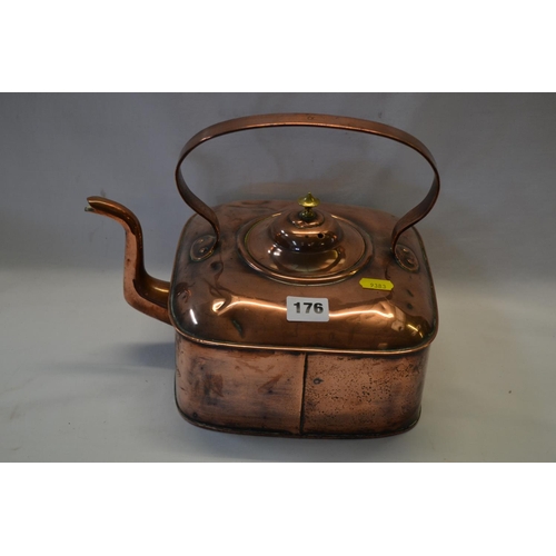 176 - 19TH CENTURY SQUARE COPPER FLAT BOTTOM KETTLE WITH LOOP HANDLE