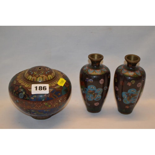 186 - 19TH CENTURY ORIENTAL CLOISONNE BULBOUS BOX WITH LID (FINIAL OFF / INSIDE BOX) AND PAIR OF OVIFORM V... 