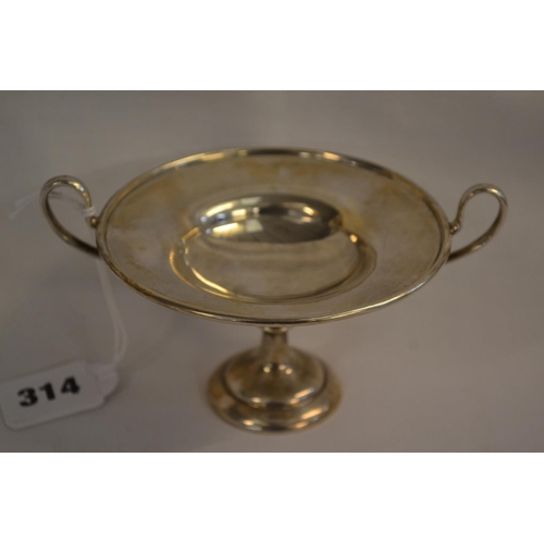 314 - ART NOUVEAU CIRCULAR SILVER 2 HANDLED TAZZA; LONDON 1907 (4oz)