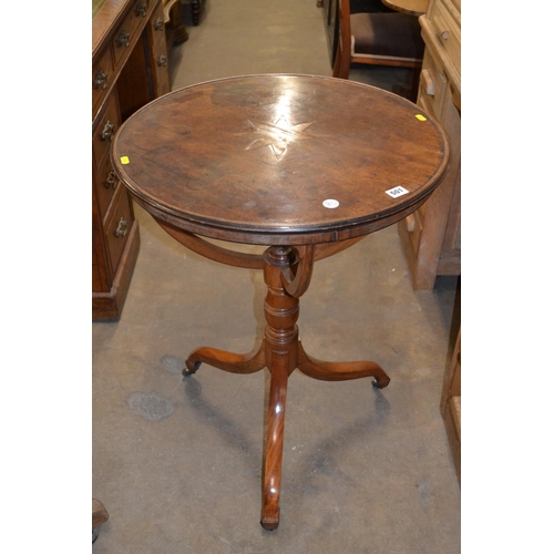 501 - 19TH CENTURY CIRCULAR MAHOGANY TRAY TOP CENTRE TABLE ON CRADLE SUPPORTS, TURNED COLUMN, TRIPOD BASE ... 