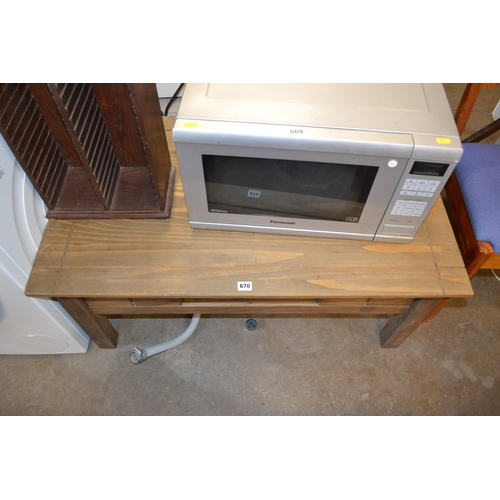 670 - PINE COFFEE TABLE FITTED DRAWER 100CM WIDTH X 60CM DEPTH X 45CM HIGH