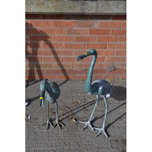 789 - 2 METAL GARDEN FLAMINGOS