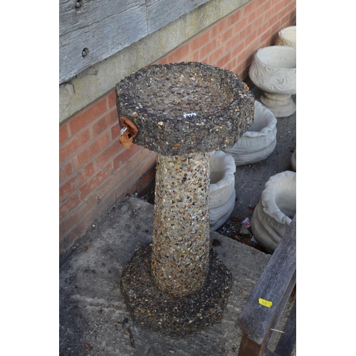 818 - CONCRETE BIRD BATH