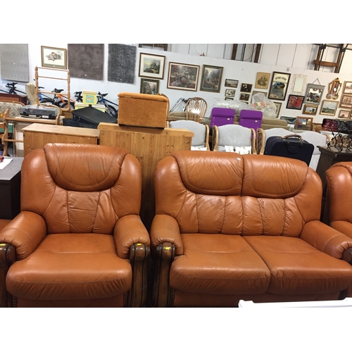 635 - SHRANK TAN LEATHER AND OAK 2 SEATER SETTEE, 2 ARMCHAIRS AND STOOL