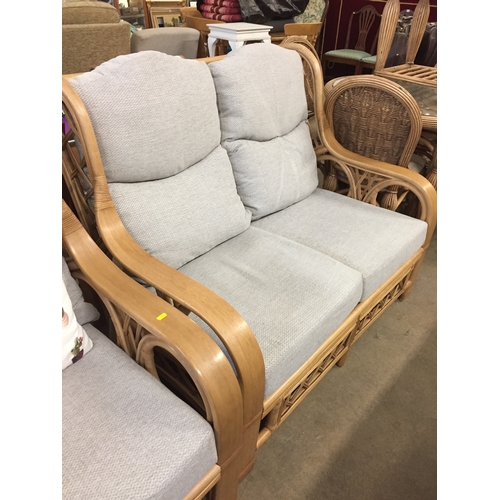 675 - DARO CONSERVATORY 2 SEATER SETTEE AND 2 ARMCHAIRS