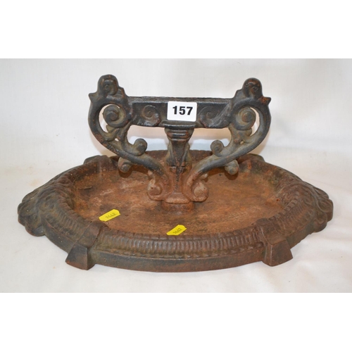 157 - VICTORIAN CAST IRON BOOTSCRAPER