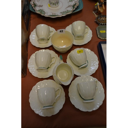 42 - AYNSLEY CREAM WARE TEA SERVICE WITH GREEN BANDS (14 PIECES)