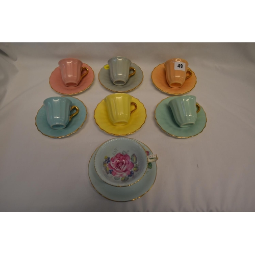 49 - WADE HARLEQUIN TEA SERVICE (12 PIECES) (YELLOW CUP CHIPPED) AND PARAGON TEACUPS AND SAUCERS