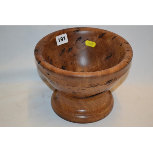 191 - CIRCULAR TURNED WALNUT FRUIT BOWL