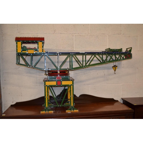 202 - MECCANO GIANT MODEL OF BLOCK SETTING CRANE