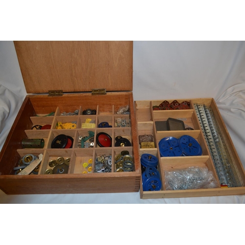 218 - WOODEN BOX OF MECCANO