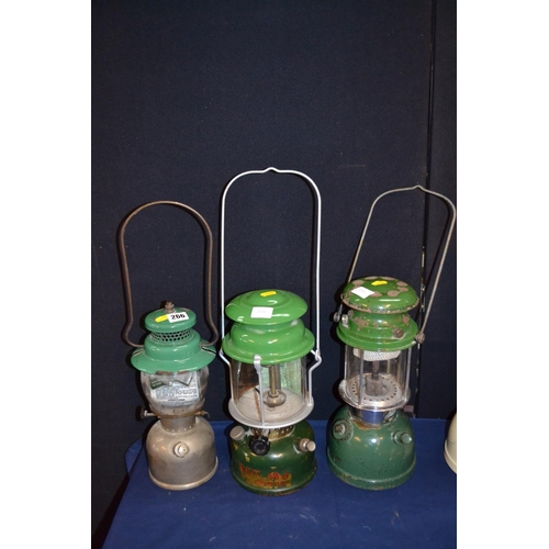 266 - COLEMAN 2 MANTLE HURRICANE LAMP, VERITAS HURRICANE LAMP AND BIALADDIN 300X HURRICANE LAMP