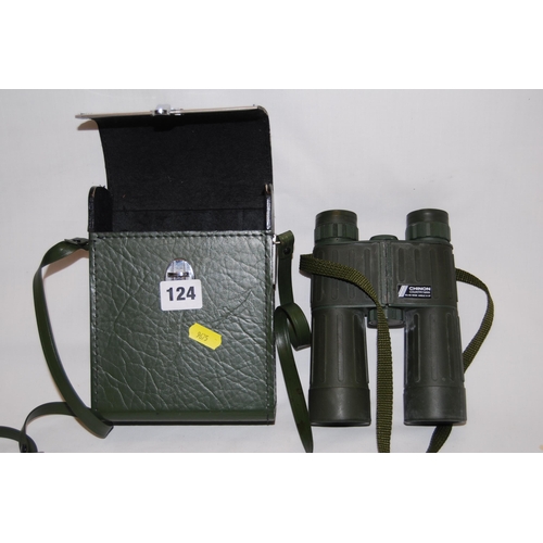 124 - PAIR OF CHINON COUNTRYMAN BINOCULARS IN CASE