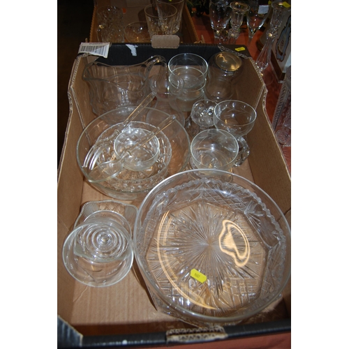 40 - QUANTITY OF GLASSWARE