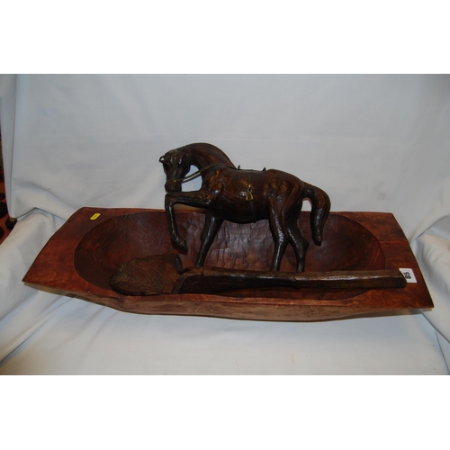 85 - WOODEN DUGOUT BOWL, SERVING SPOON AND HORSE FIGURE (A/F)