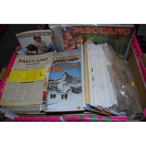 381 - QUANTITY OF VINTAGE MECCANO MAGAZINES, INSTRUCTION BOOKS, ETC.