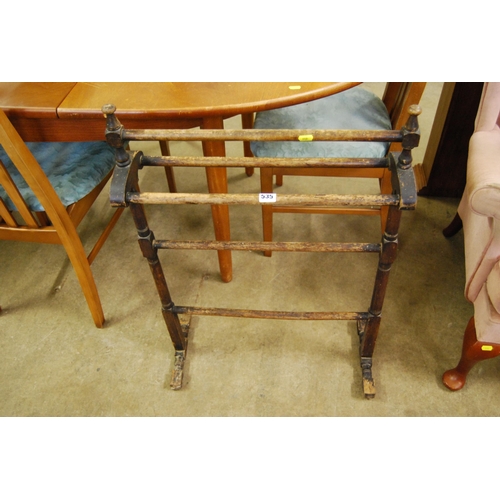 535 - EDWARDIAN STAINED TOWEL AIRER