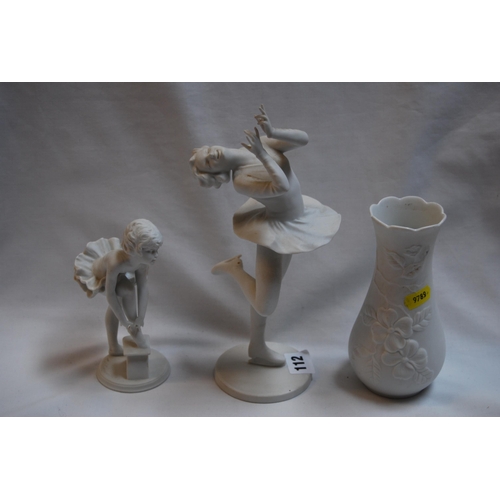 112 - 2 KAISER PORCELAIN BALLERINAS AND VASE