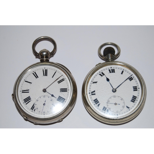 392 - POCKET WATCH IN ENGINE TURNED 