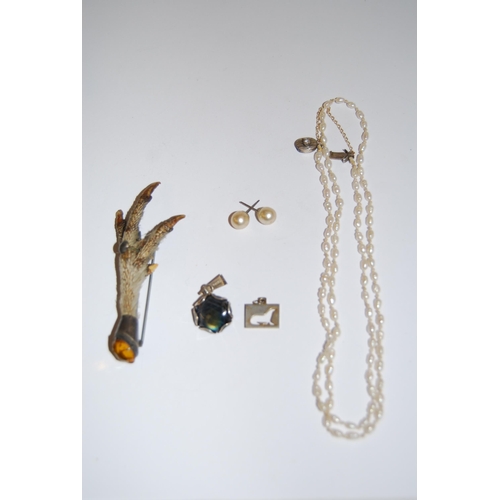 417 - MOTHER-OF-PEARL NECKLACE, GROUSE FOOT BROOCH, ETC