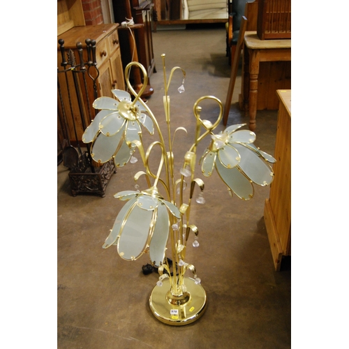 578 - BRASS FLOWER LAMP WITH 3 FLOWER HEAD BRANCHES