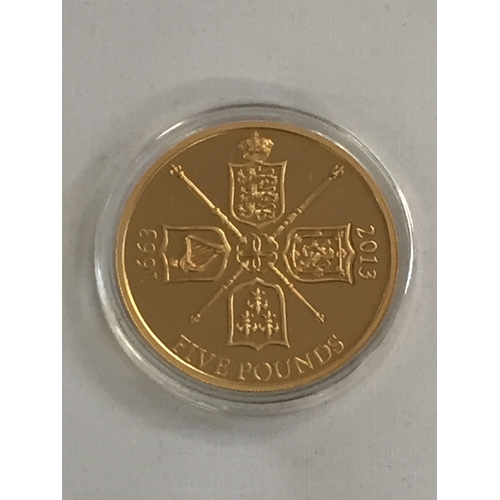 16 - 2013 JERSEY 350TH ANNIVERSARY OF THE FIRST GUINEA GOLD £5 COIN, REVERSE ORIGINAL 1663 GUINEA, OBVERS... 