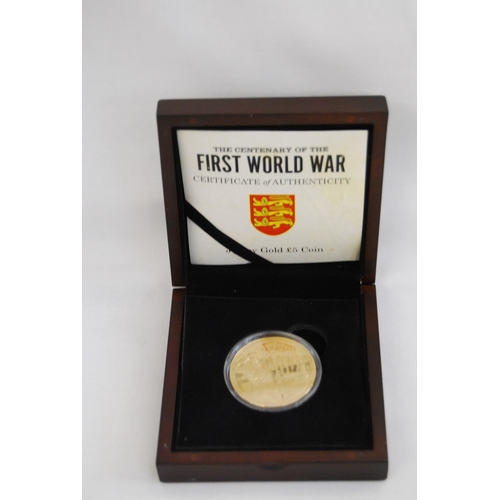 20 - 2014 JERSEY CENTENARY OF WWI £5 GOLD COIN, OBVERSE BY IAN RANK-BROADLEY, LIMITED EDITION NO.13 OF 95... 