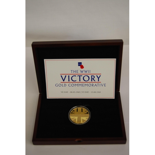 45 - 2020 75TH ANNIVERSARY VICTORY IN EUROPE PROOF UK GOLD COMMEMORATIVE (8 OF 30) 999/1000, 35.0g