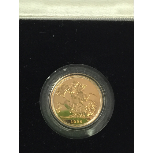 3 - THE 1986 UNITED KINGDOM 3 COIN 22CT GOLD PROOF SET COMPRISING 2 POUNDS (15.98g), SOVEREIGN (7.98g) A... 