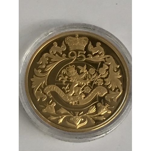 40 - 2021 HER MAJESTY THE QUEEN'S 95TH BIRTHDAY JERSEY PROOF 999/1000 GOLD £5, 31.10g (No 7 OF 95)