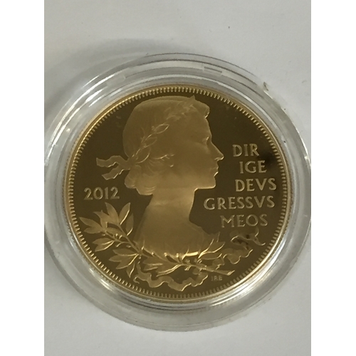 41 - 2012 DIAMOND JUBILEE QUEEN ELIZABETH II UK PROOF 22CT GOLD £5 COIN, 39.94g