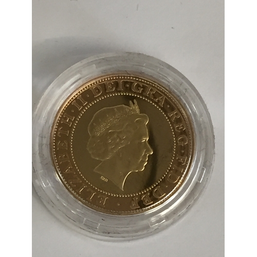 47 - 2005 END OF WORLD WAR II 60TH ANNIVERSARY UK INNER 22CT GOLD, 15.97g, PROOF £2 COIN (780 OF 1750)