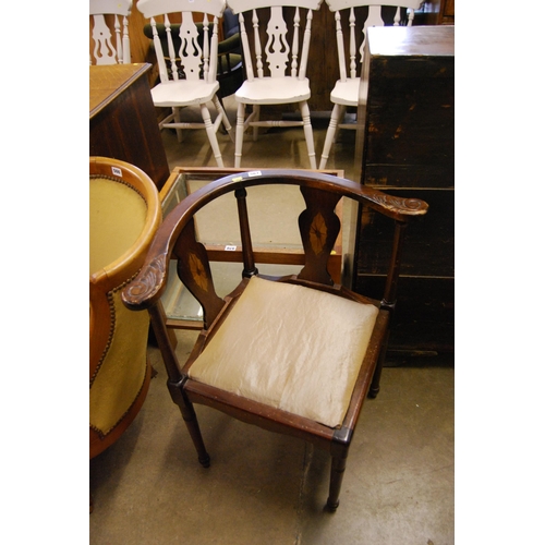 567 - MAHOGANY CORNER ARMCHAIR ON TURNED SUPPORTS