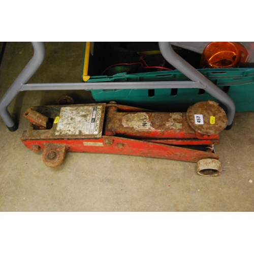 457 - HYDRAULIC FLOOR JACK