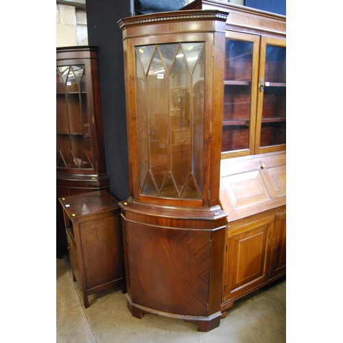 646 - REPRODUCTION FULL HEIGHT CORNER CUPBOARD